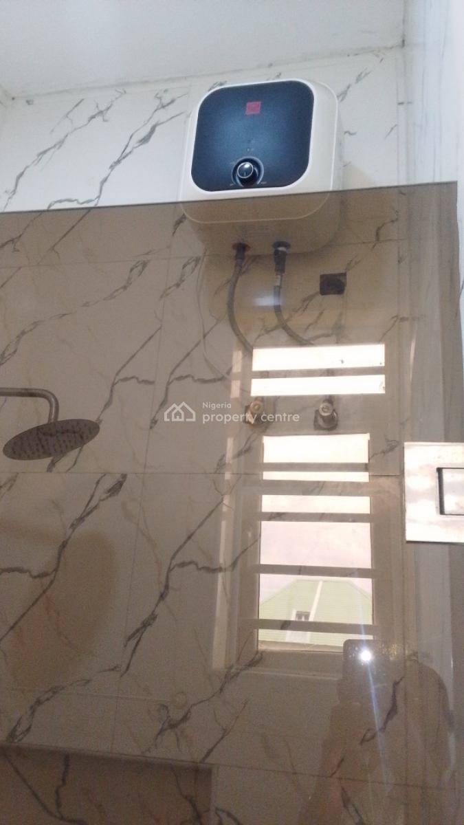 a Luxurious Mini Flat, Mega Chicken Ikota Villa Ikota, Lekki, Lagos, Mini Flat (room and Parlour) for Rent