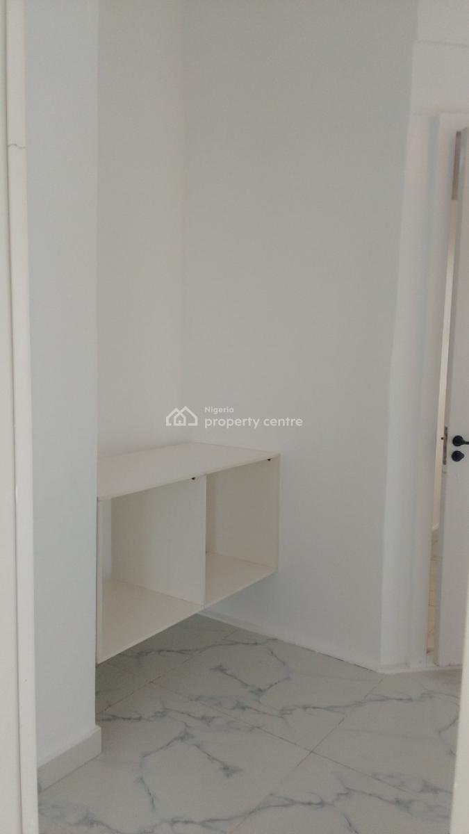a Luxurious Mini Flat, Mega Chicken Ikota Villa Ikota, Lekki, Lagos, Mini Flat (room and Parlour) for Rent