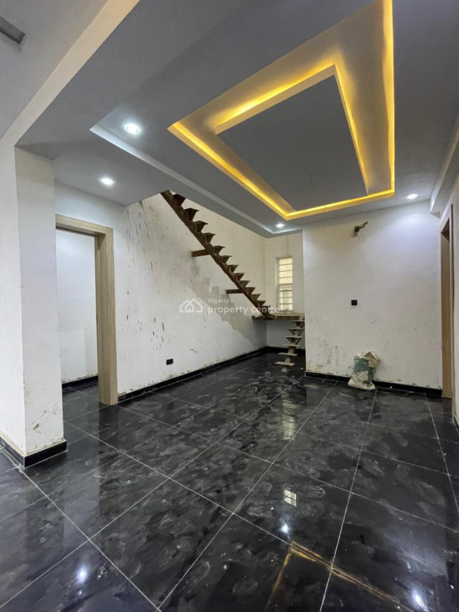 Exquisite 5 Bedroom Maisonette with Bq and Study in The Heart of Lekki, Lekki Phase 1, Lekki, Lagos, House for Sale