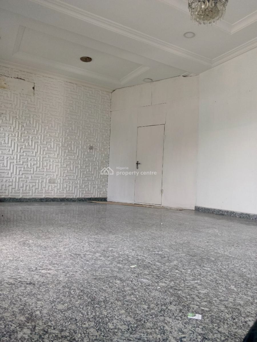 Clean Spacious Parlor Space, Cluster 1 Estate, Lekki County, Ikota, Lekki, Lagos, Self Contain (single Rooms) for Rent
