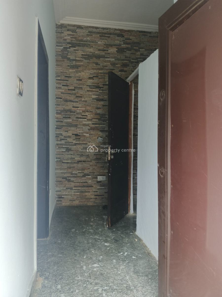 Clean Spacious Parlor Space, Cluster 1 Estate, Lekki County, Ikota, Lekki, Lagos, Self Contain (single Rooms) for Rent