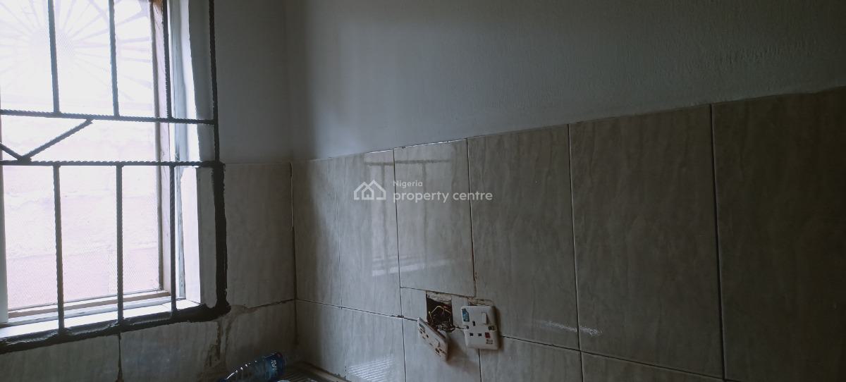 Decent Mini Flat, Ogunjirin, Soluyi, Gbagada, Lagos, Mini Flat (room and Parlour) for Rent