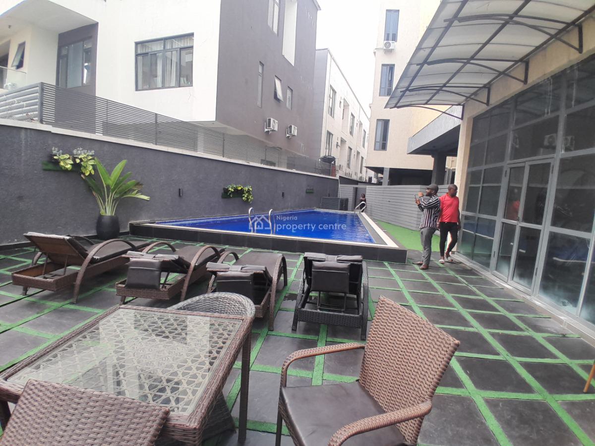 2 Bedroom Flat / Apartment with Bq, Swimming Pool, Gym & 24hours Light, Off Admiralty Road, Lekki Phase 1, Lekki, Lagos, Flat / Apartment for Rent