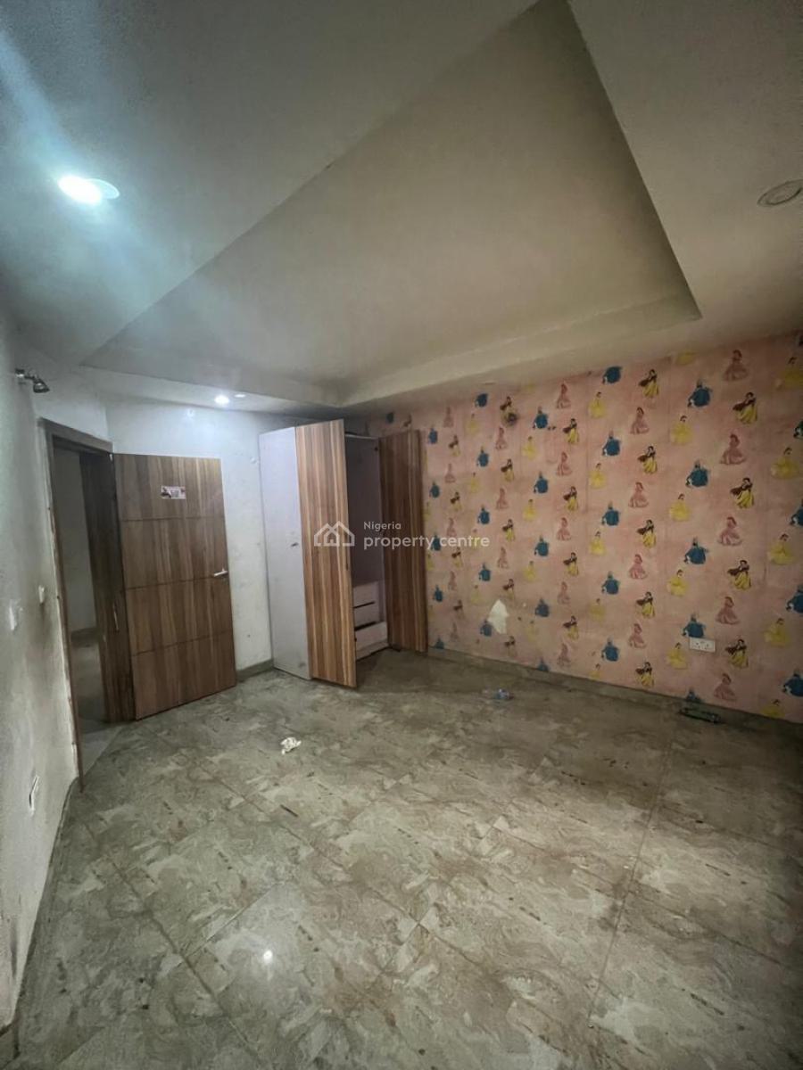 Spacious 4-bedroom Terrace Duplex with Bq, Olaleye New Town Iponrin Surulere, Iponri, Surulere, Lagos, Terraced Duplex for Rent