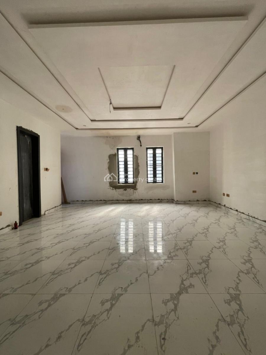 Exquisitely Built 4 Bedroom Terraced Duplex W/ Bq in a Prime Location, Lekki Phase 1, Lekki, Lagos, Terraced Duplex for Sale