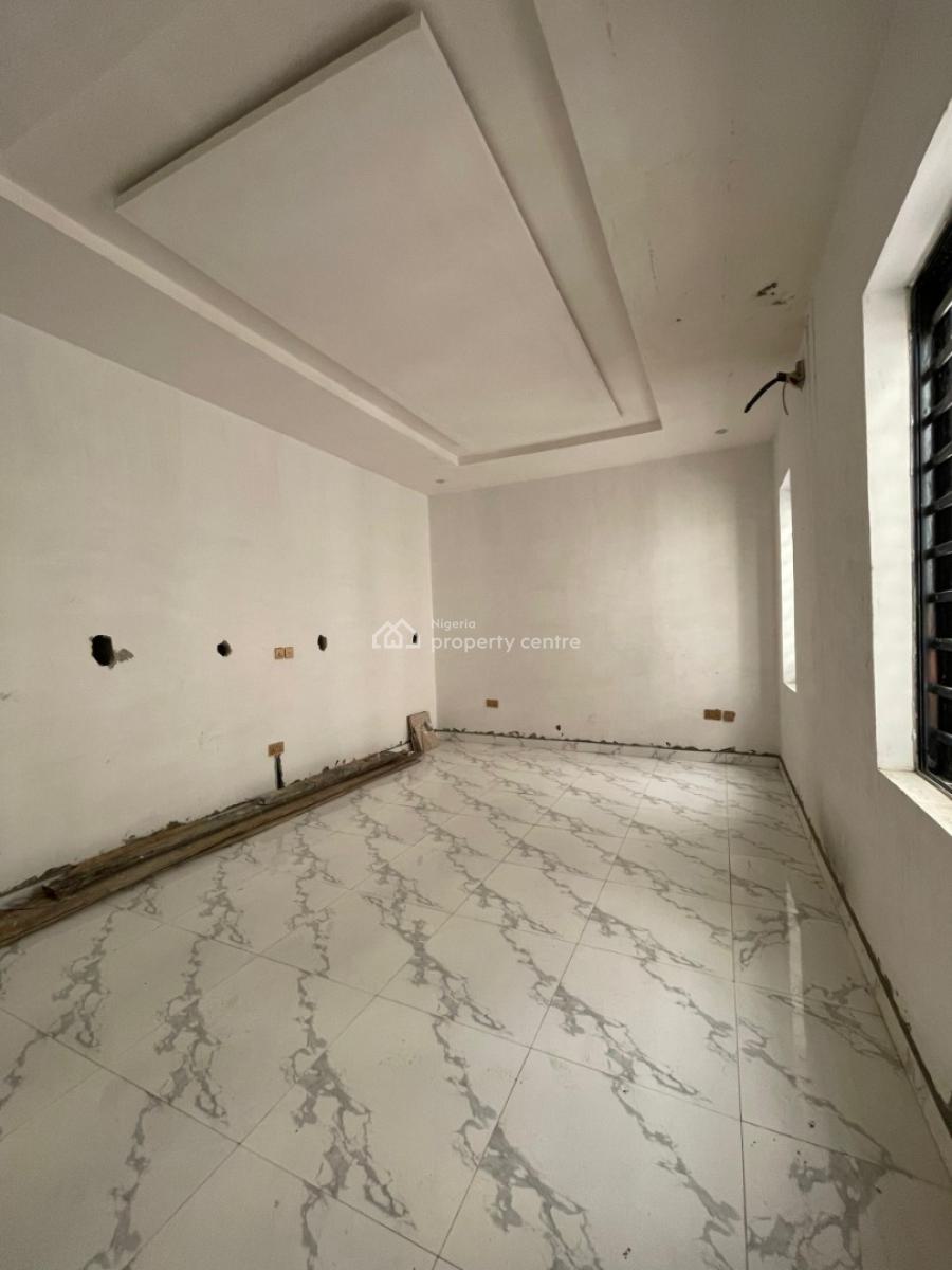Exquisitely Built 4 Bedroom Terraced Duplex W/ Bq in a Prime Location, Lekki Phase 1, Lekki, Lagos, Terraced Duplex for Sale