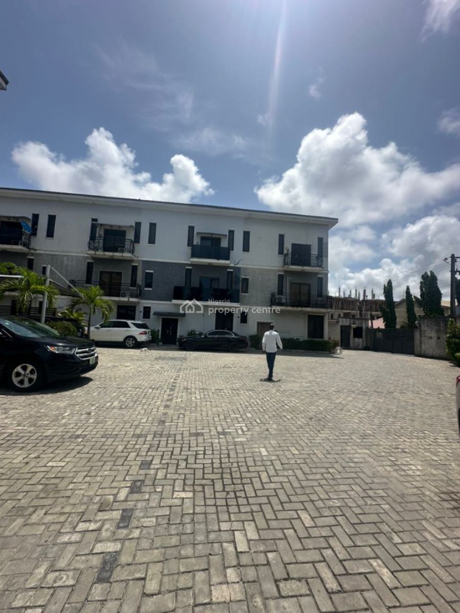 4bedroom Terrace Duplex, Lekki Phase 1 Right Hand Side, Lekki, Lagos, Terraced Duplex for Sale