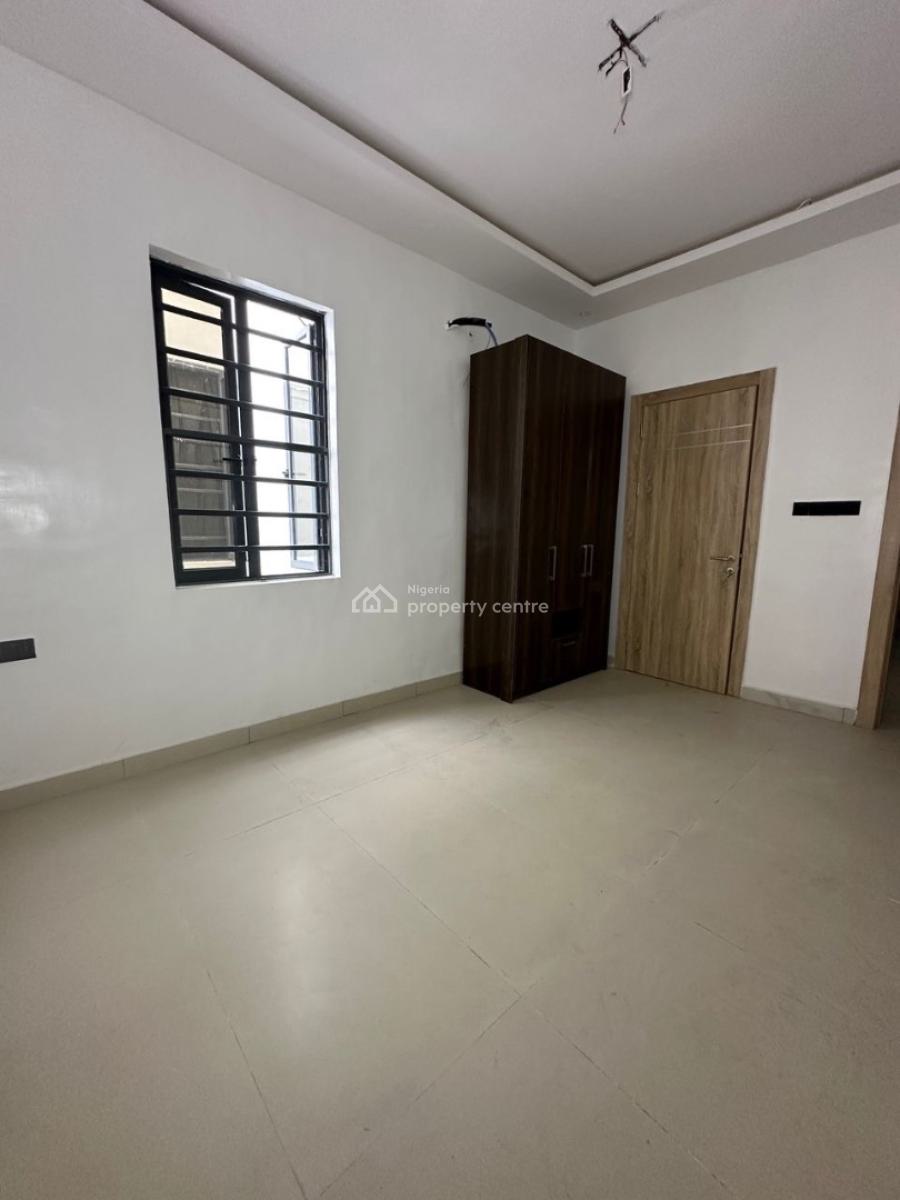 4 Bedroom Apartment, Ologolo, Lekki, Lagos, Flat / Apartment for Sale