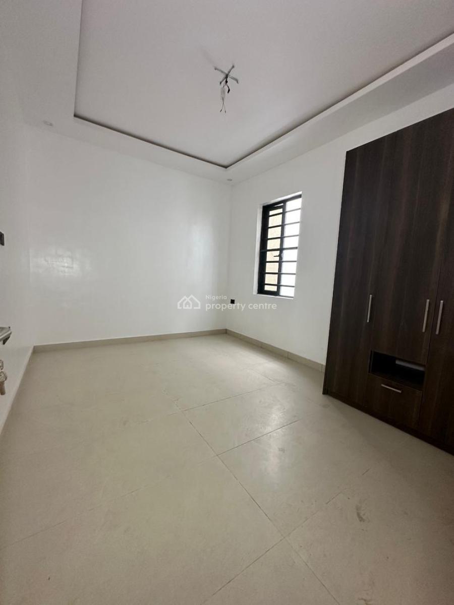 4 Bedroom Apartment, Ologolo, Lekki, Lagos, Flat / Apartment for Sale