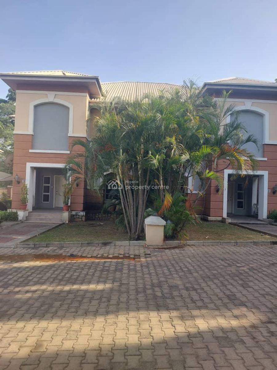 Distress Twin Duplex 3bedroom with Two Living Room and Bq with Cofo, Maitama Main, Maitama District, Abuja, Semi-detached Duplex for Sale
