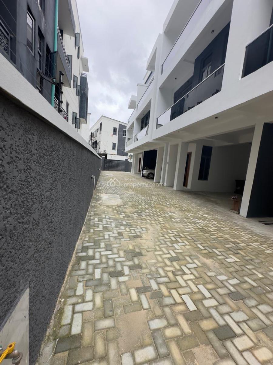 4 Bedroom Terrace Duplex, Ologolo, Lekki, Lagos, Terraced Duplex for Sale