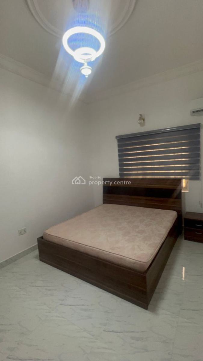 Fully Serviced Luxury 3bedroom Apartment Upstairs, Off Freedom Way Dome Church Lekki Phase1, Lekki, Lagos, Flat / Apartment for Rent
