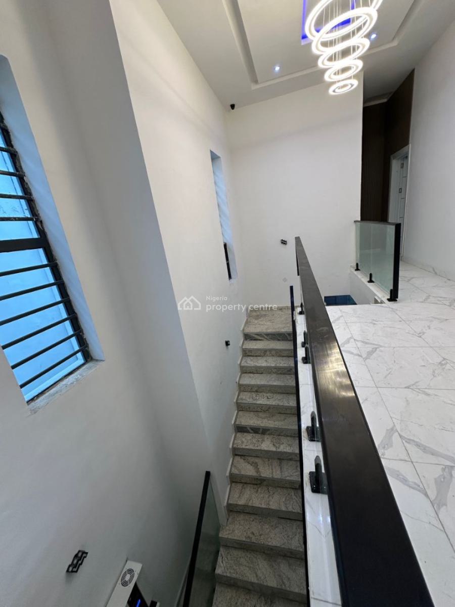 6 Bedroom Terrace Duplex with 1 Bq, Ikota, Lekki, Lagos, Terraced Duplex for Sale