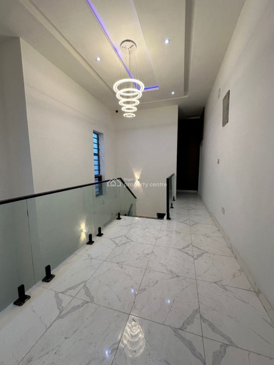 6 Bedroom Terrace Duplex with 1 Bq, Ikota, Lekki, Lagos, Terraced Duplex for Sale