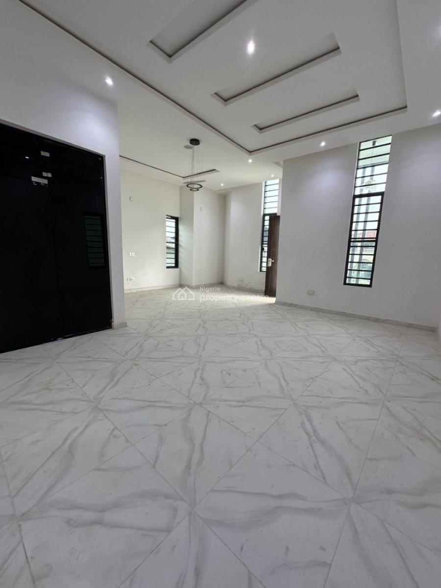 6 Bedroom Terrace Duplex with 1 Bq, Ikota, Lekki, Lagos, Terraced Duplex for Sale