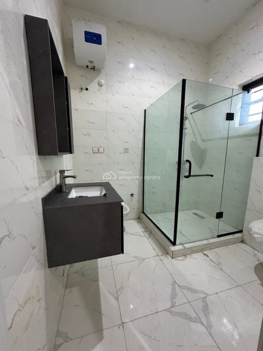6 Bedroom Terrace Duplex with 1 Bq, Ikota, Lekki, Lagos, Terraced Duplex for Sale