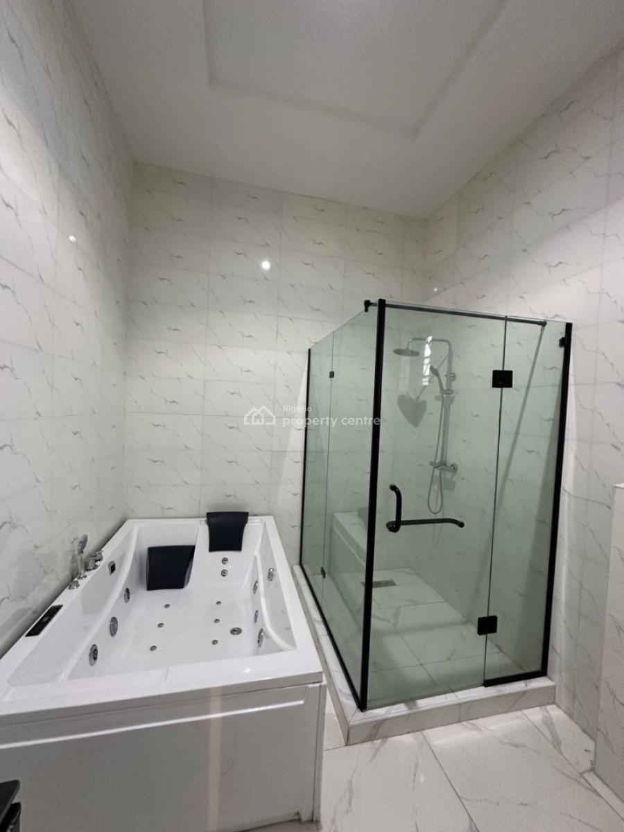 6 Bedroom Terrace Duplex with 1 Bq, Ikota, Lekki, Lagos, Terraced Duplex for Sale