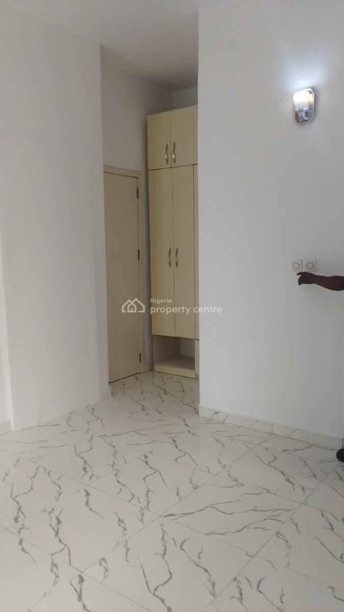 a Spacious Studio Apartment, Mega Chicken, Ikota Villa Estate, Ikota, Lekki, Lagos, Self Contain (single Rooms) for Rent