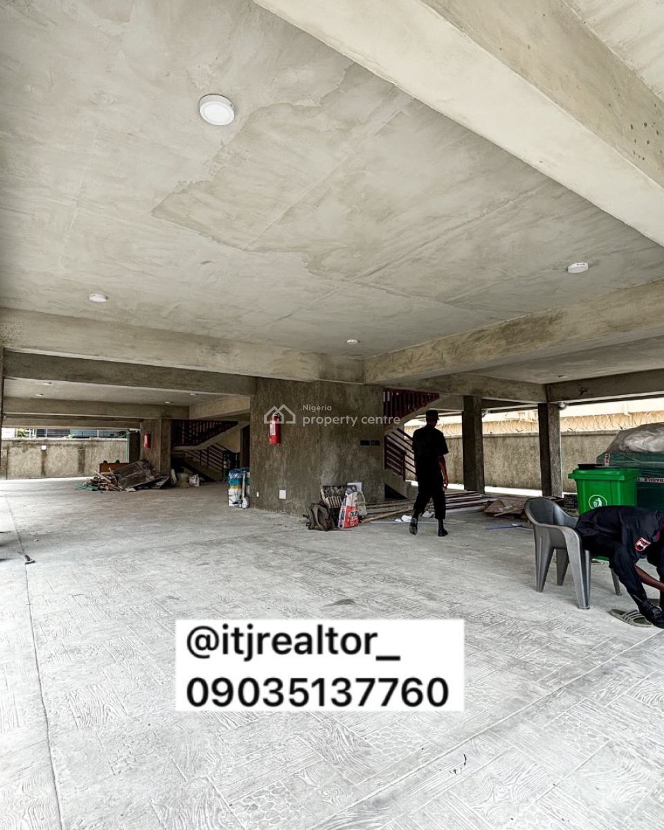 Lovely 2 Bedroom Apartment with Bq, Lekki Phase 1, Lekki Phase 1, Lekki, Lagos, Block of Flats for Sale