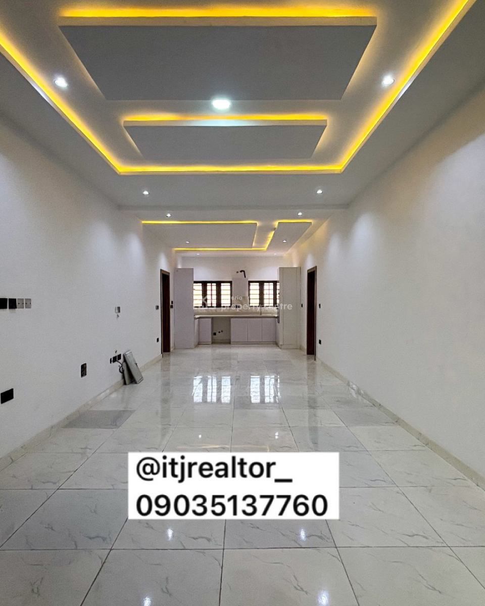 Lovely 2 Bedroom Apartment with Bq, Lekki Phase 1, Lekki Phase 1, Lekki, Lagos, Block of Flats for Sale