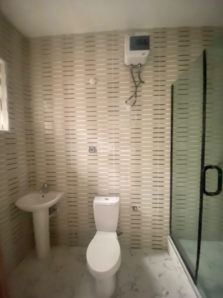 Lovely 4 Bed Serviced Terrace in an Estate, Chevron, Lekki, Lagos, Terraced Duplex for Sale