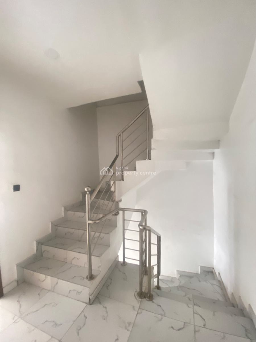 Lovely 4 Bed Serviced Terrace in an Estate, Chevron, Lekki, Lagos, Terraced Duplex for Sale