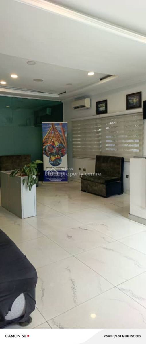 2 Story 5 Bedroom Triplex in Lekki Right, Right Side, Lekki Phase 1, Lekki, Lagos, Detached Duplex for Rent
