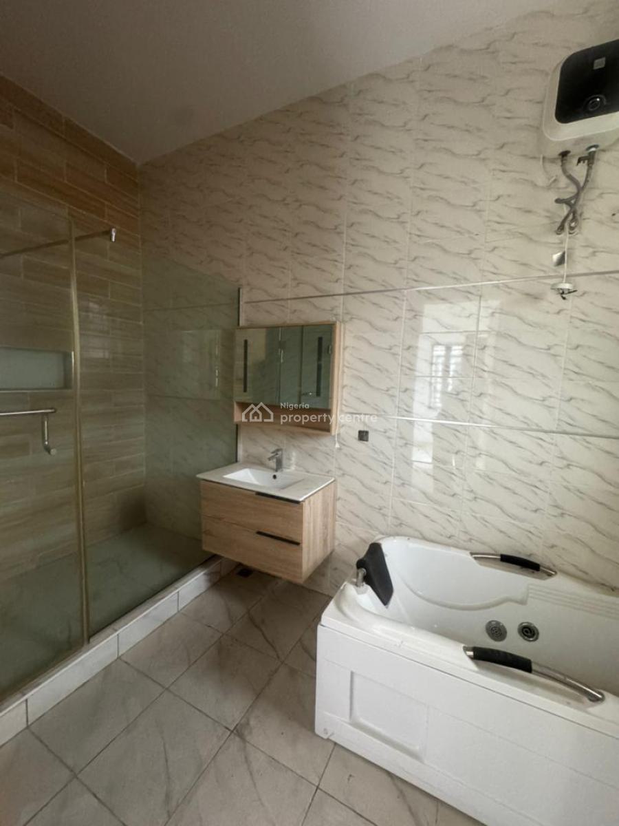 Luxury Spacious Masters Bedroom with Balcony in a Shared Apartment, Orchid, Lekki, Lagos, Self Contain (single Rooms) for Rent