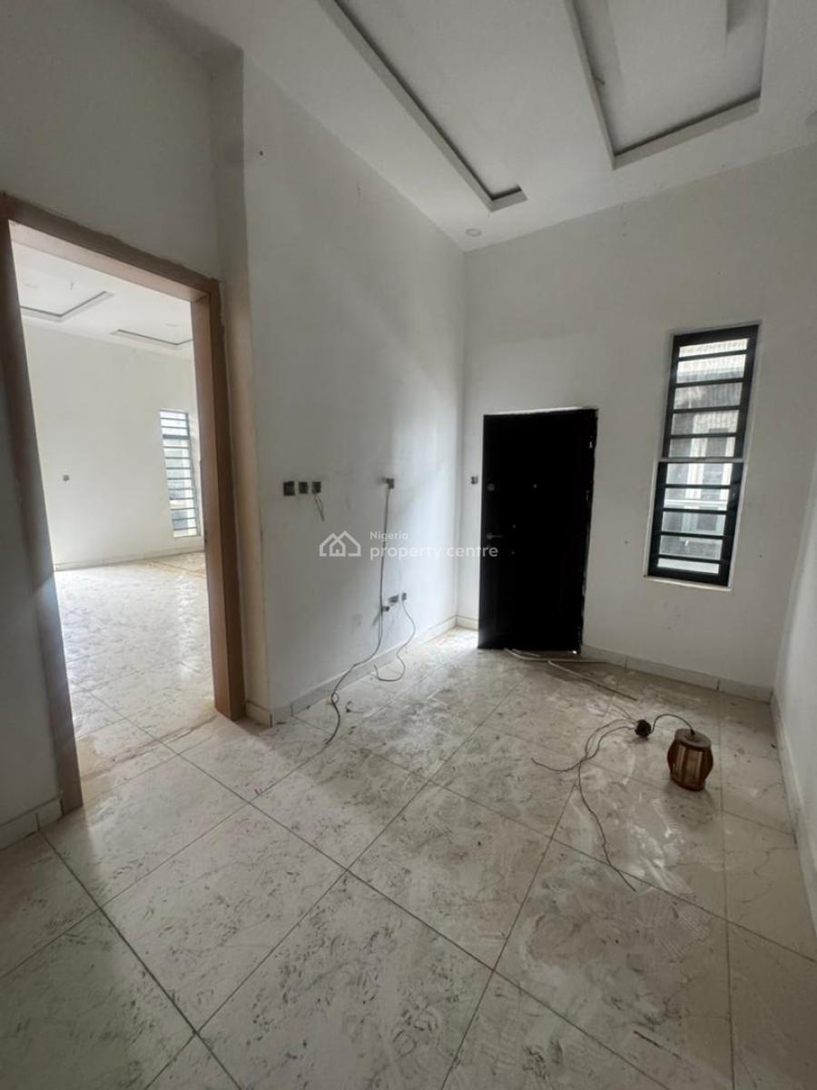 Luxury Spacious Masters Bedroom with Balcony in a Shared Apartment, Orchid, Lekki, Lagos, Self Contain (single Rooms) for Rent