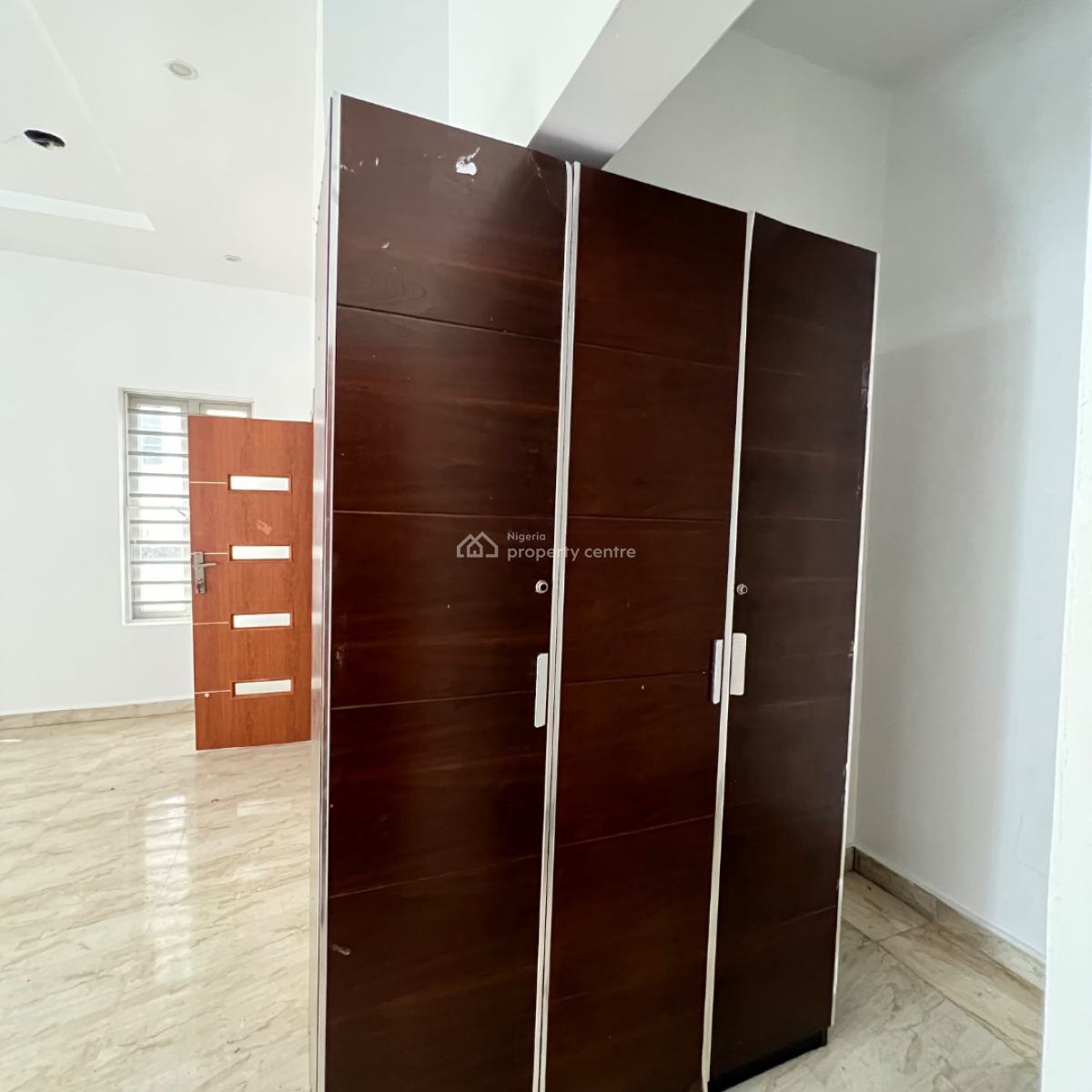 5 Bed&bq  290 Million, Ikota, Lekki, Lagos, Detached Duplex for Sale