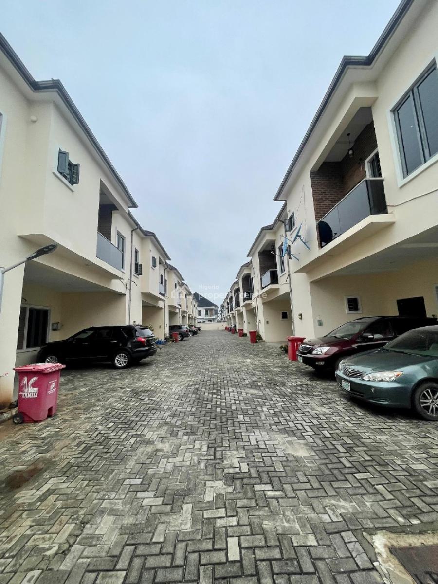 Spacious Fully Serviced 4 Bedroom Terrace Duplex, Orchid, Lekki, Lagos, Terraced Duplex for Sale