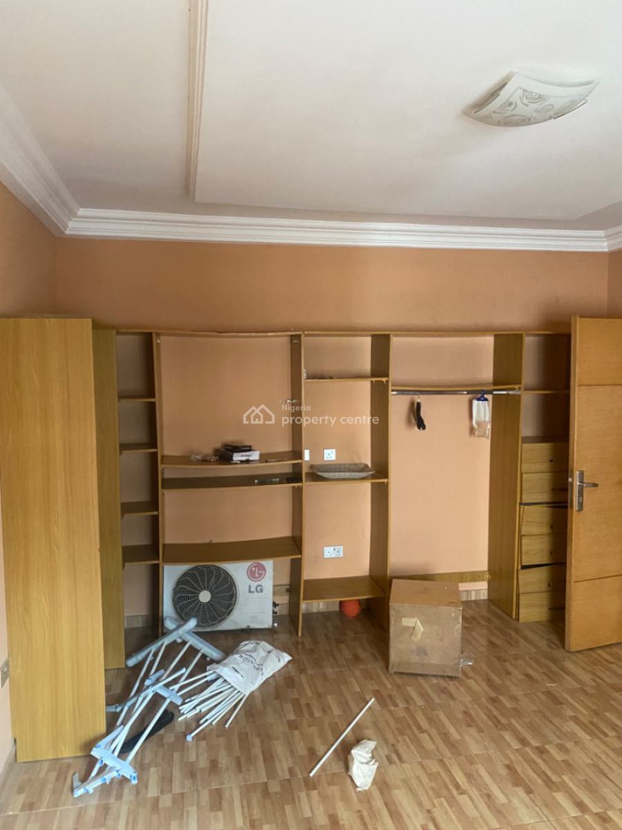 Service 3 Bedroom Apartment, Jasper Ike St, Victoria Island (vi), Lagos, Flat / Apartment for Rent