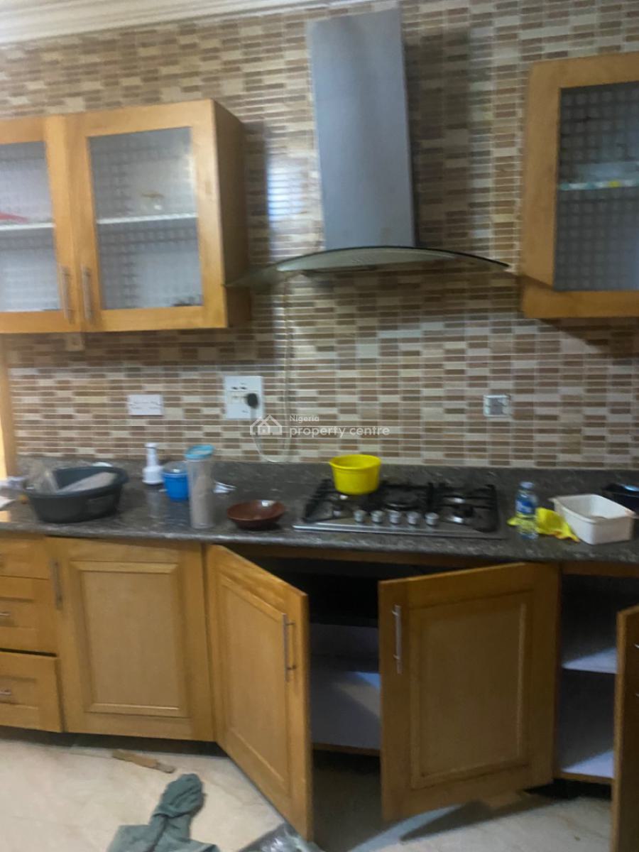 Service 3 Bedroom Apartment, Jasper Ike St, Victoria Island (vi), Lagos, Flat / Apartment for Rent