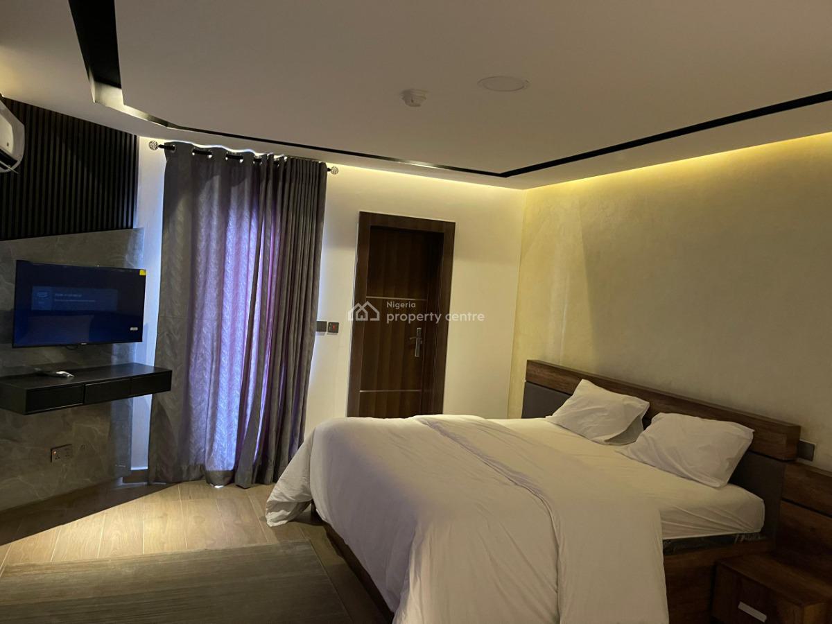 Waterfront 3-bedroom Apartment+jetty+swimming Pool+gym, Lekki Phase 1, Lekki Phase 1, Lekki, Lagos, Flat / Apartment Short Let