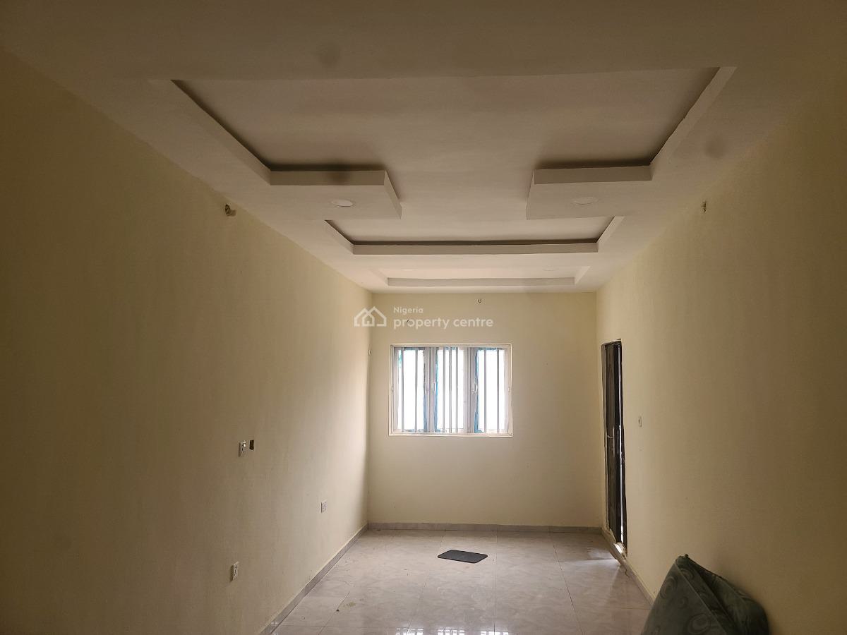 2 Bedroom Flat with Pop Finishing, Ladegboye Area, Off Elepe, Ijede Road, Ikorodu, Lagos, Flat / Apartment for Rent