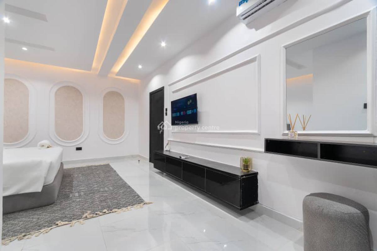 Luxurious 2 Bedroom Apartment, Lekki Phase 1, Lekki, Lagos, Flat / Apartment Short Let