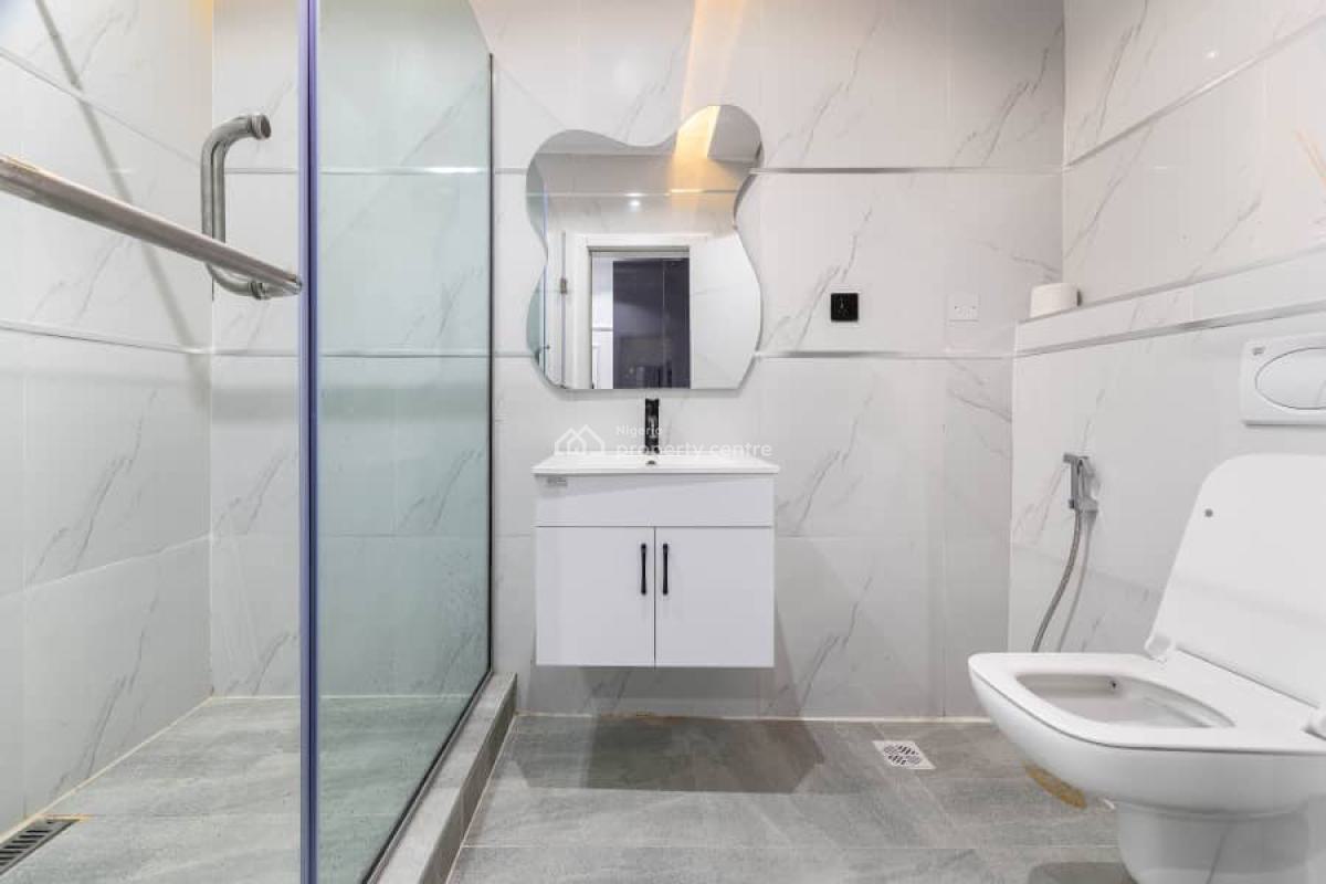 Luxurious 2 Bedroom Apartment, Lekki Phase 1, Lekki, Lagos, Flat / Apartment Short Let