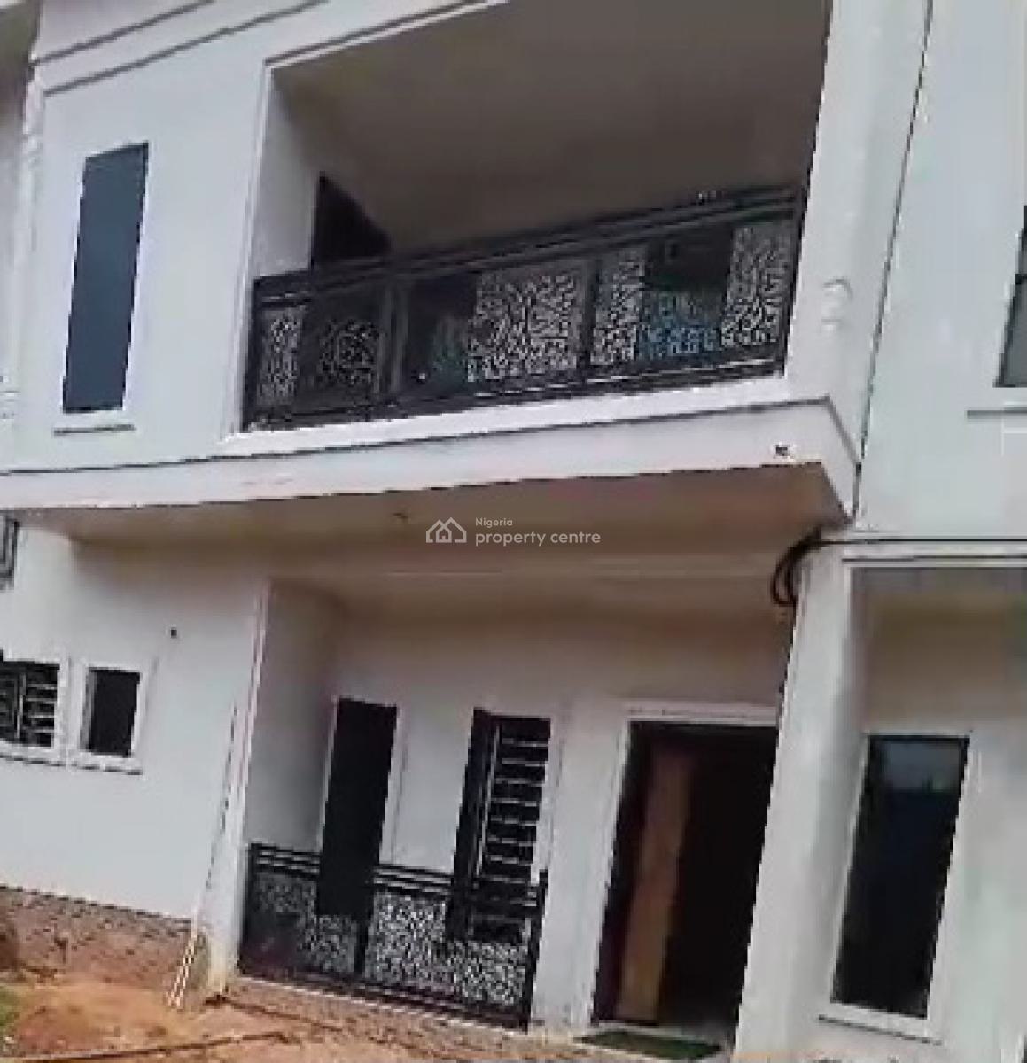 New 4flat of 3bedroom  100ft By 100ft Land, Amagba Community Off Ugbor Central, Benin, Oredo, Edo, Block of Flats for Sale