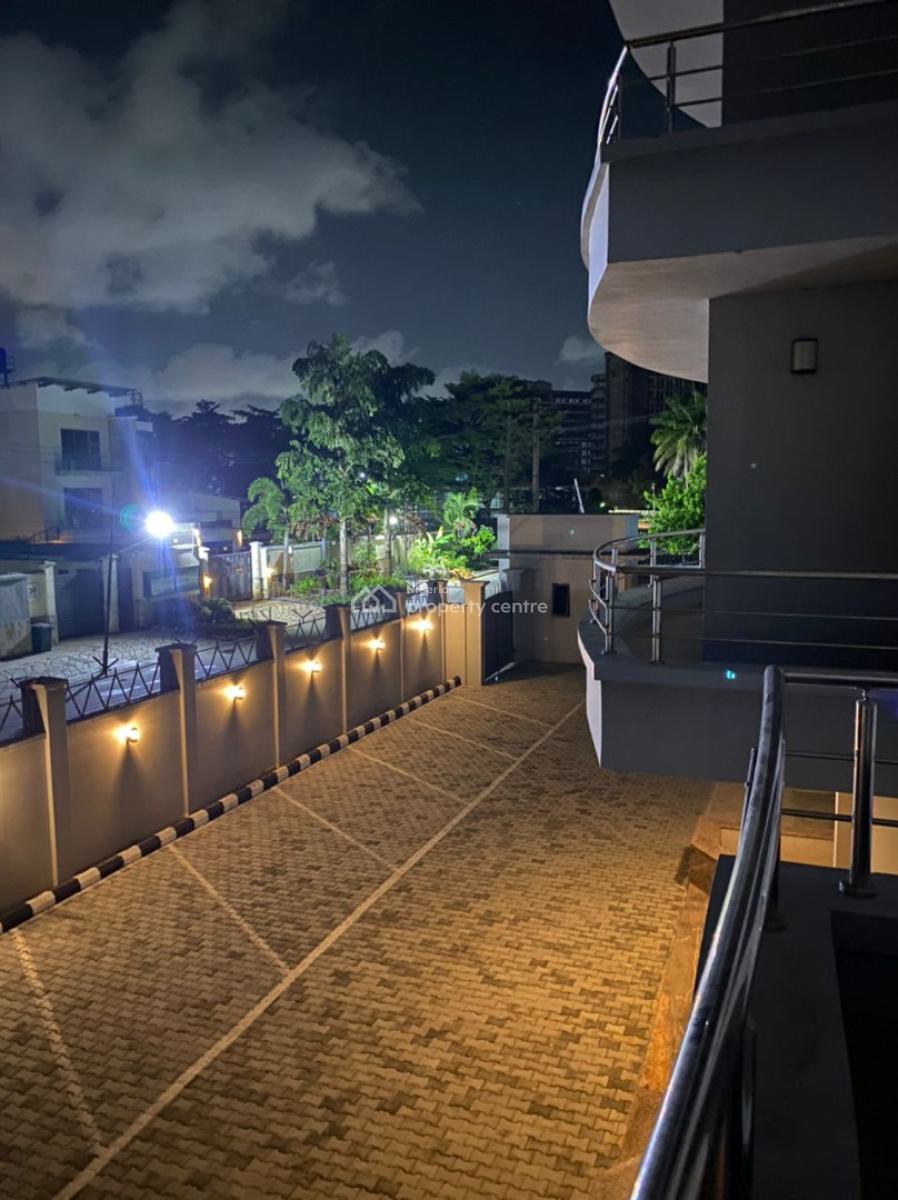 3 Bedroom Flat with Bq Swimming Pool Gym House Elevator Reception Area, Old Ikoyi, Ikoyi, Lagos, Flat / Apartment for Sale