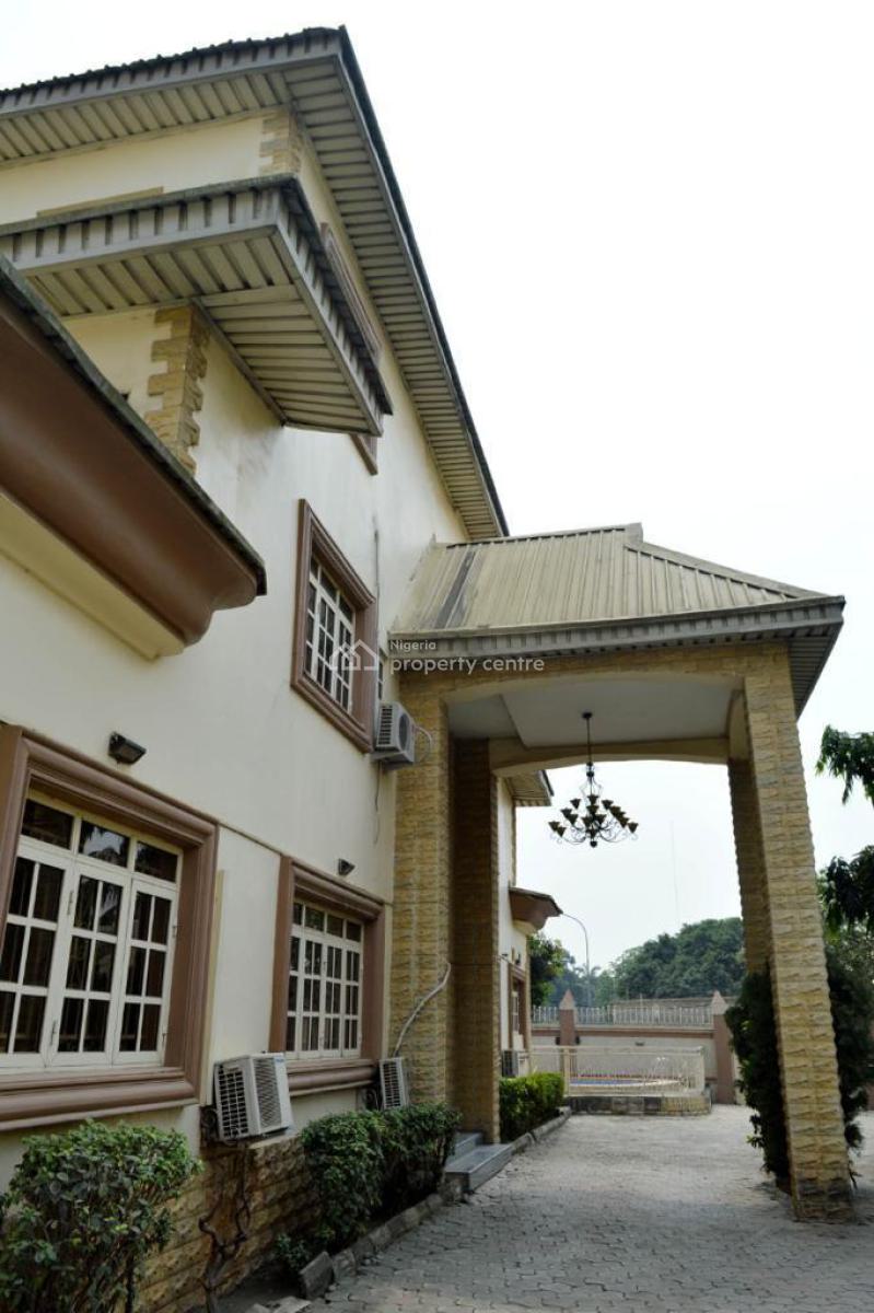6 Bedroom Detached House with 2 No 2 Bedroom Flat and 3 No Self Con., Ikeja Gra, Ikeja Gra, Ikeja, Lagos, Detached Duplex for Sale
