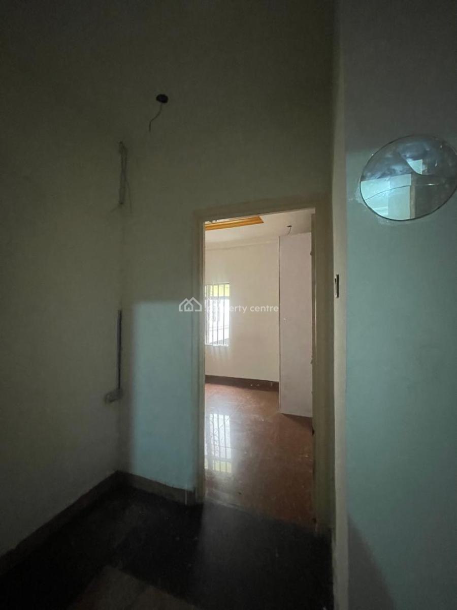 Self Contain, Chevy View Estate, Lekki Expressway, Lekki, Lagos, Self Contain (single Rooms) for Rent