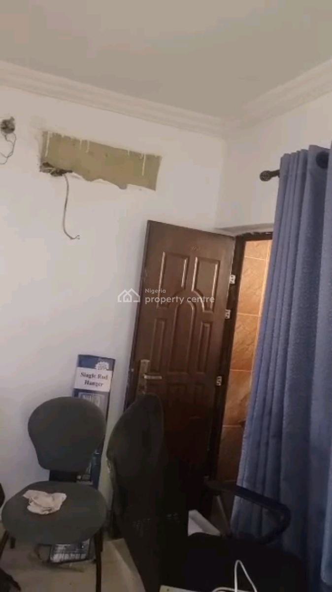 Decent 2 Bedroom Up Flat Both Rooms Ensuite N Guest Toilet, New Garage, Gbagada, Lagos, Flat / Apartment for Rent