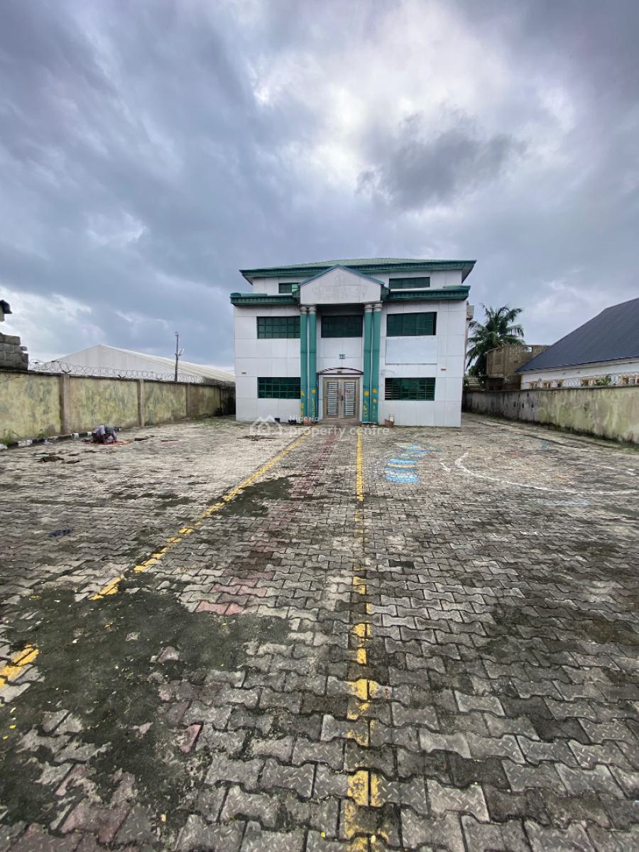 Office Building Directly Facing Lekki Epe Expressway, Lakuwe, Ibeju Lekki, Lagos, Office Space for Sale