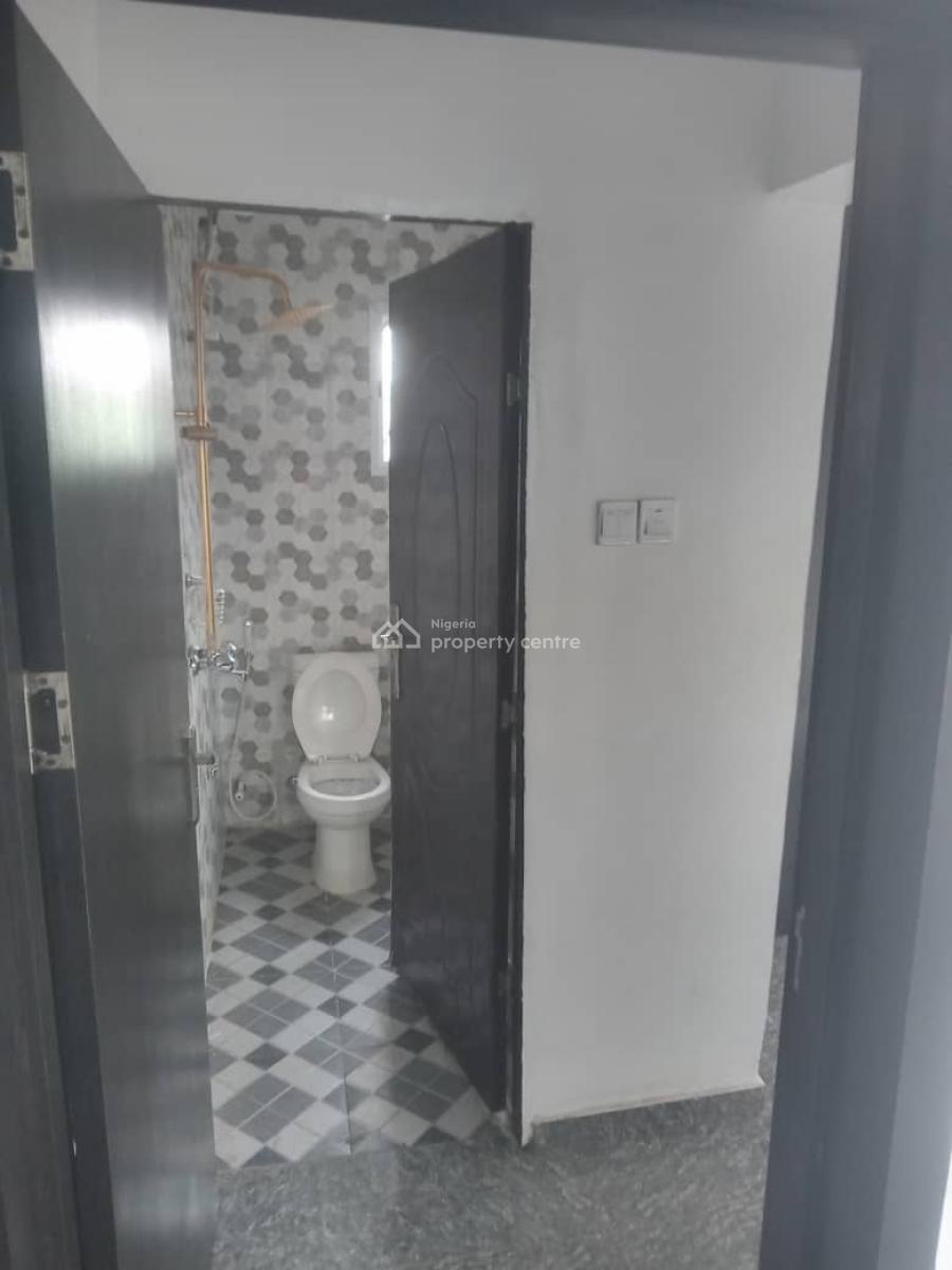 Luxury 2 Bedroom Flat, Gra Phase 1, Magodo, Lagos, Flat / Apartment for Rent