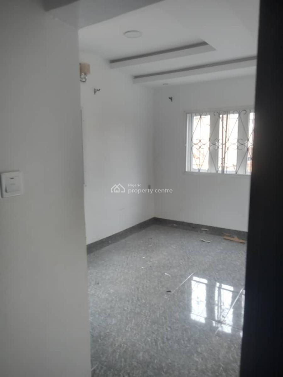 Luxury 2 Bedroom Flat, Gra Phase 1, Magodo, Lagos, Flat / Apartment for Rent