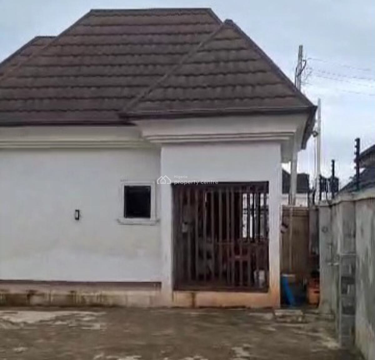 New 4 Masters Bedrooms Bungalow on 100ft By 100ft Land, Amagba Road, Gra Benin City, Benin, Oredo, Edo, Terraced Bungalow for Sale