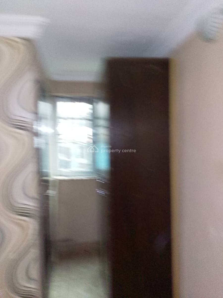 Upstairs Self Contain Ikeja, Nalogun, Allen, Ikeja, Lagos, Self Contain (single Rooms) for Rent
