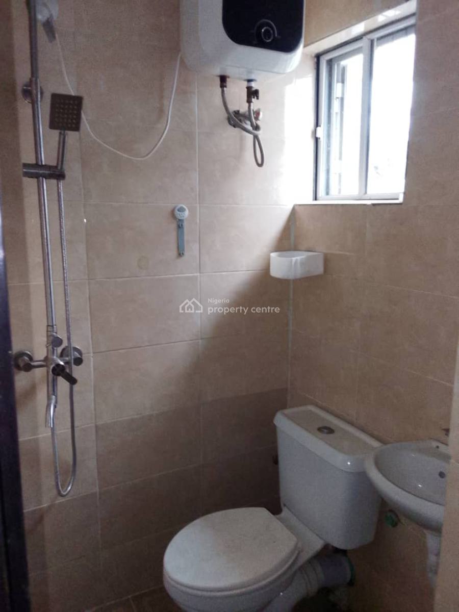 Upstairs Self Contain Ikeja, Nalogun, Allen, Ikeja, Lagos, Self Contain (single Rooms) for Rent