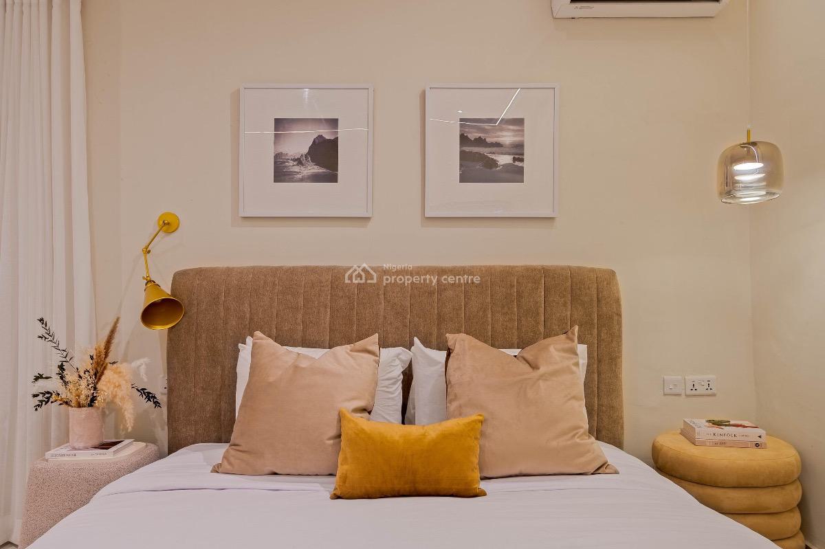 My 4 Bed Is Up and Ready for Bookings at Victoria Island 🤍. Available, Lekki Phase 1, Lekki, Lagos, Flat / Apartment Short Let