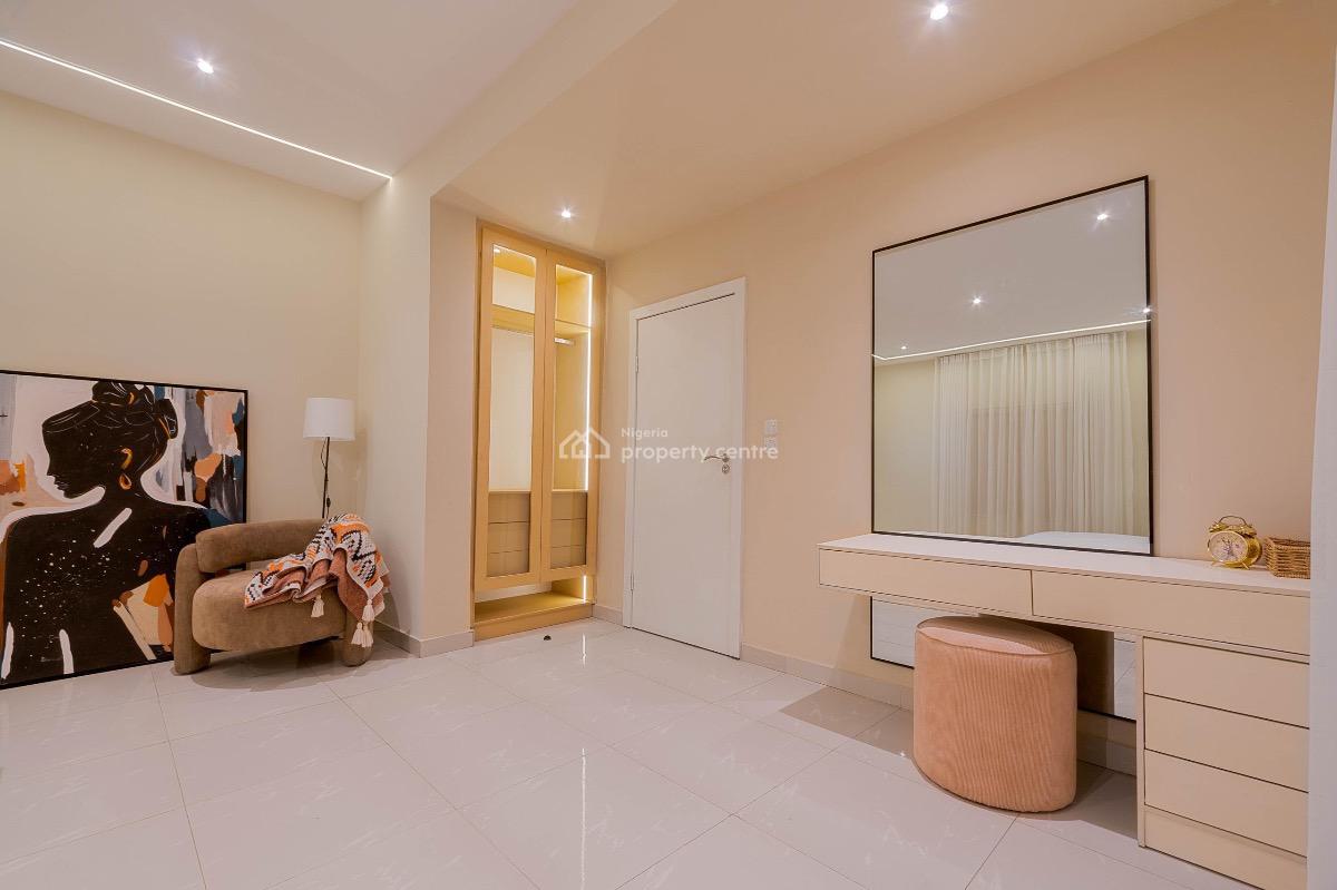 My 4 Bed Is Up and Ready for Bookings at Victoria Island 🤍. Available, Lekki Phase 1, Lekki, Lagos, Flat / Apartment Short Let